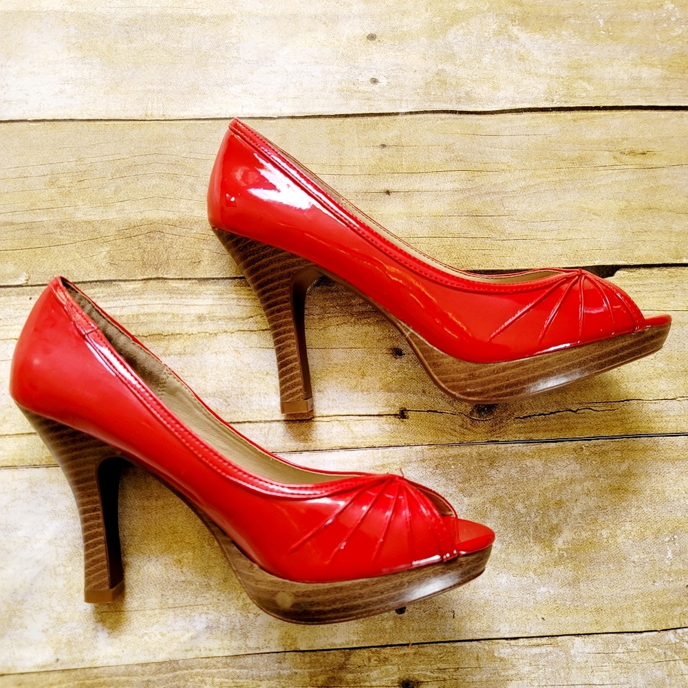 Steve Madden Women's Patent Leather Heels Red Size 8M
